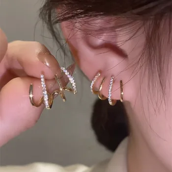 O coreano Lavoura de Cristal Brilhante Garra Clip Gancho Brincos Punho para as Mulheres com Quatro Pinos de Configuração de Agulha Orelha Studs Moda Jóias