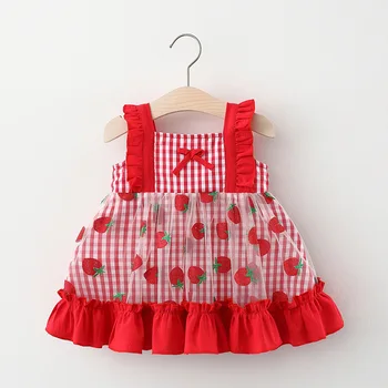 Menina Vestidos de Verão Xadrez Vermelho Morango Plissado Bonito de Malha Vestido de Princesa para as Meninas da Criança Infantil Bebê Roupas de Menina