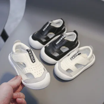 O bebê Meninos Sandálias 2022 Verão Infantil Criança Sapatos Macio, com solado antiderrapante Crianças Casual de Couro Genuíno de Sapatos de Crianças Sandálias de Praia